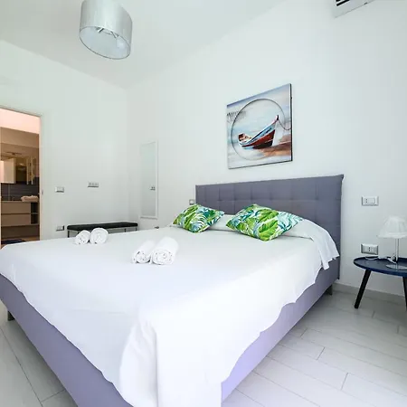 Apartment ***** Imperiale Ingenito *